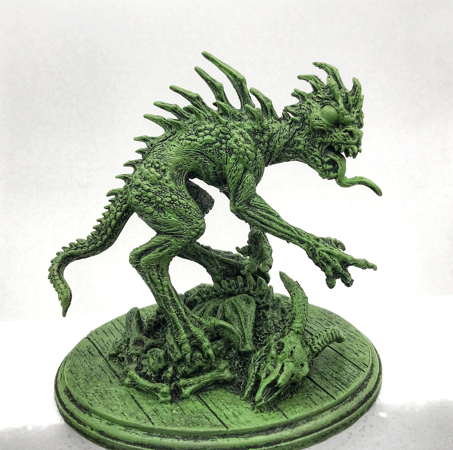 Chupacabra Statue, Hand Painted Resin Sculpture |Cryptozoology Creature Figurine |Urban Legend Chupacabra Monster Figurine, Horror Art Decor