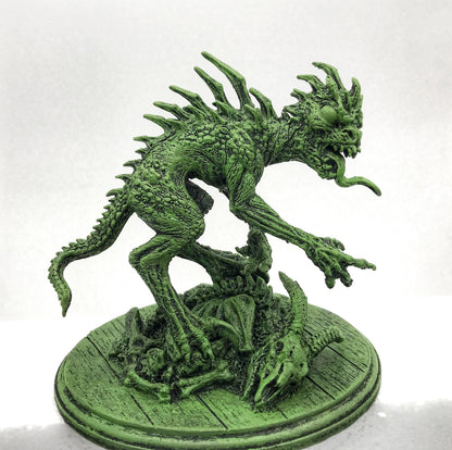 Chupacabra Statue, Hand Painted Resin Sculpture |Cryptozoology Creature Figurine |Urban Legend Chupacabra Monster Figurine, Horror Art Decor
