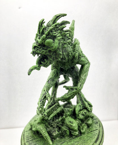 Chupacabra Statue, Hand Painted Resin Sculpture |Cryptozoology Creature Figurine |Urban Legend Chupacabra Monster Figurine, Horror Art Decor