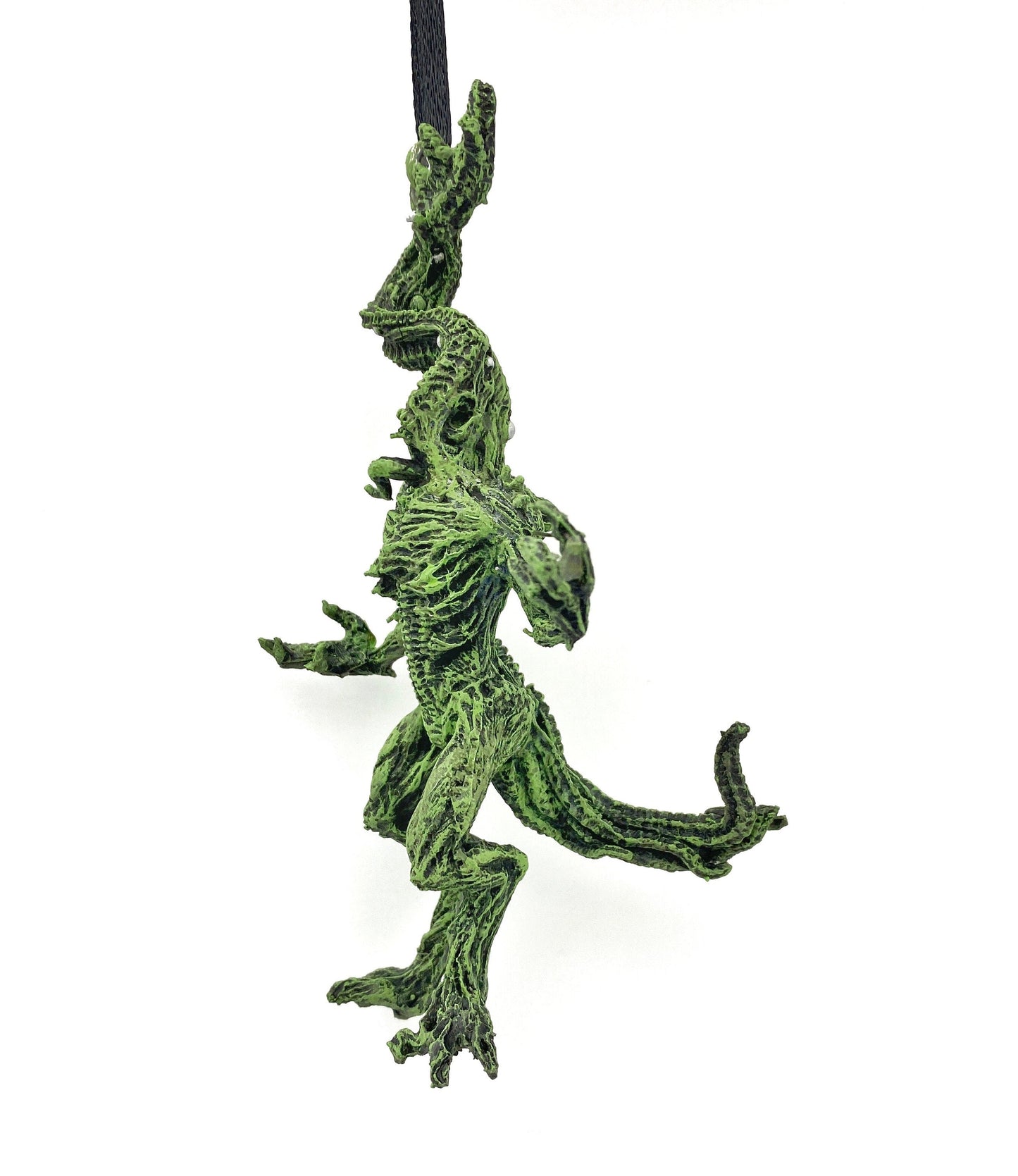 H.P. Lovecraft’s Nyarlathotep Ornament, Hand Painted Sculpture | Cthulhu Mythos Monster Figurine | Lovecraftian Horror Decor and Gamer Gift